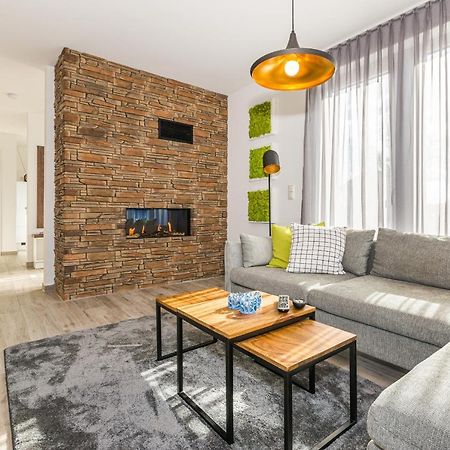 Ferienhaus-See-Sauna-Kamin-Hund Mit E-Ladestation Krakow am See Exteriér fotografie