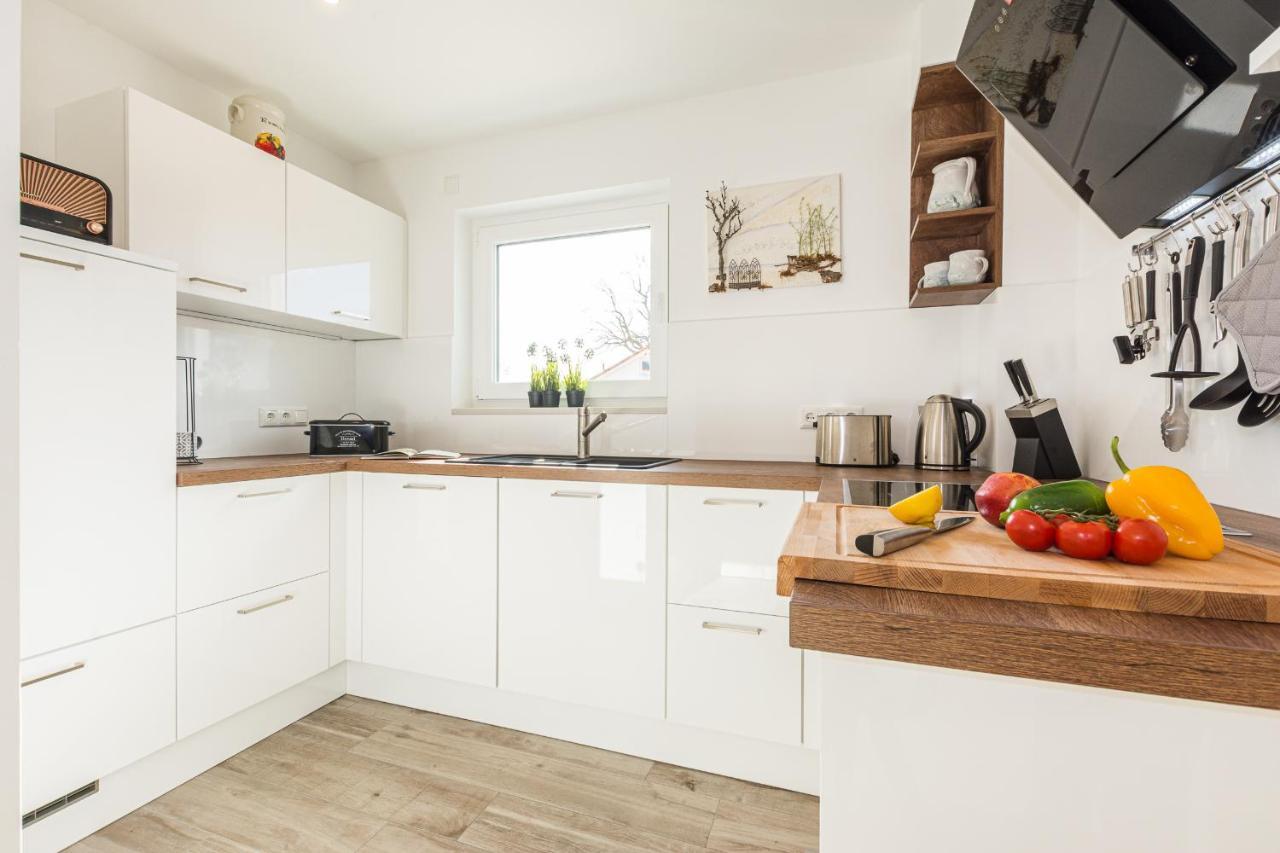 Ferienhaus-See-Sauna-Kamin-Hund Mit E-Ladestation Krakow am See Exteriér fotografie